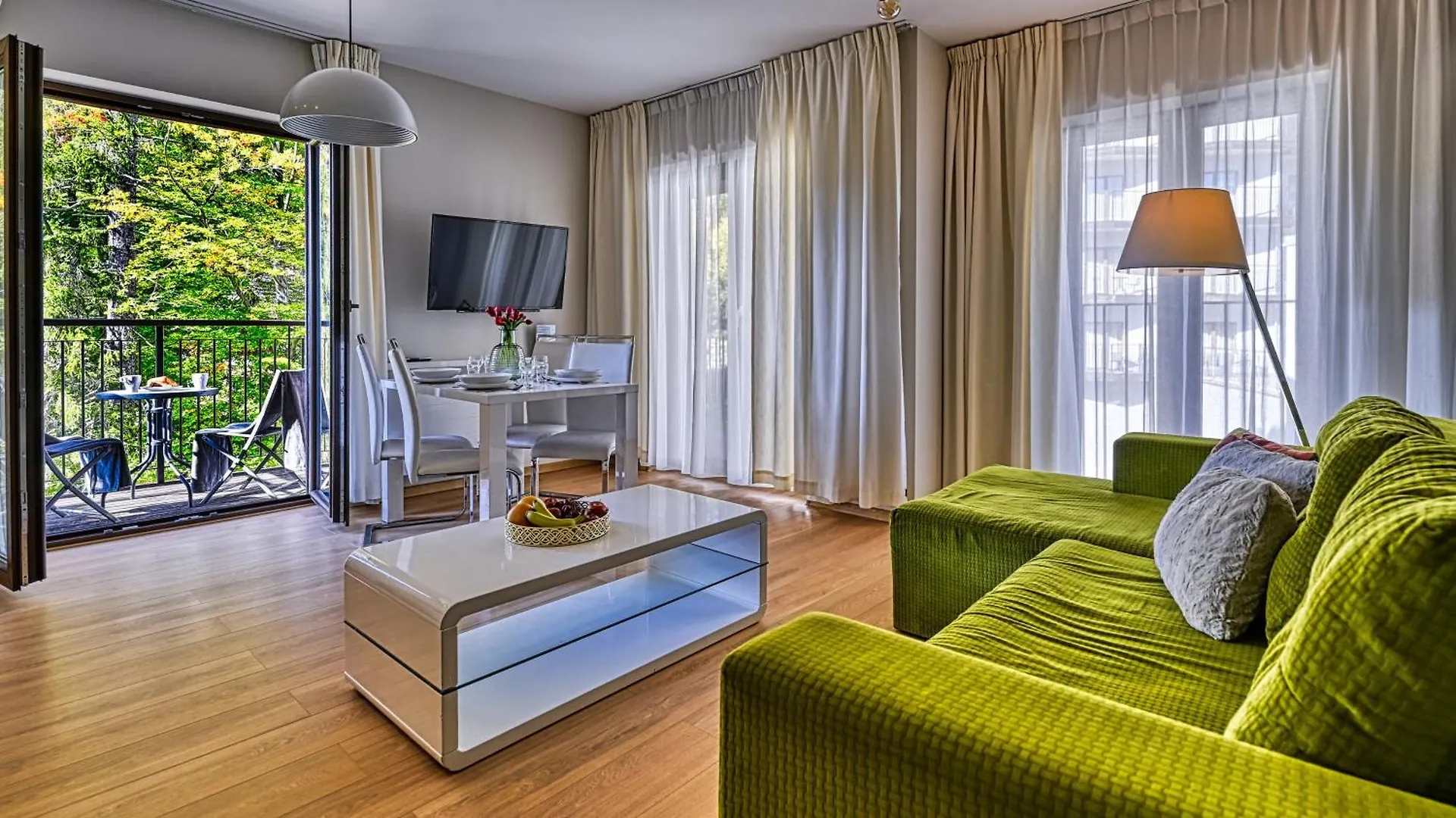 Appartamento Apartamenty Sun & Snow Resort Izery Szklarska Poręba